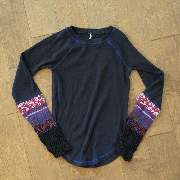 FREE PEOPLE womens sz S black In The Mix crochet cuff long sleeve boho top - Picture 2 of 8